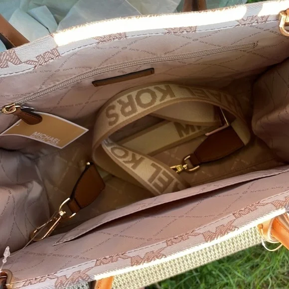 Michael Kors 🤎 Mirella tote bag MK print luggage Multi color - Picture 7 of 10